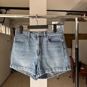 PacSun Mom Shorts Womens Size 28 Blue Denim High-Rise Light Wash Pocket Cuffed